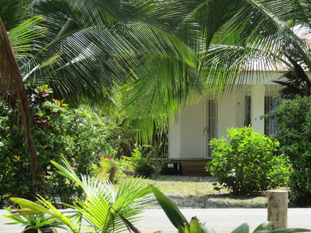 Pineapple House Manzanillo Villa Exterior foto
